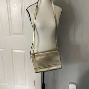 GILI Gold Crossbody